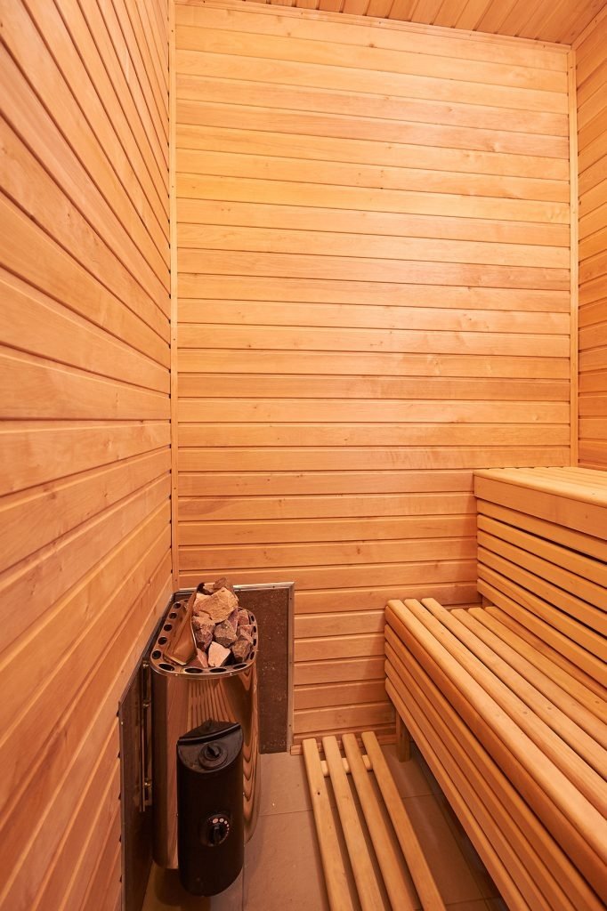 classic-wooden-sauna-inside-no-people-2021-10-21-22-29-27-utc-682×1024 classic-wooden-sauna-inside-no-people-2021-10-21-22-29-27-utc-682x1024